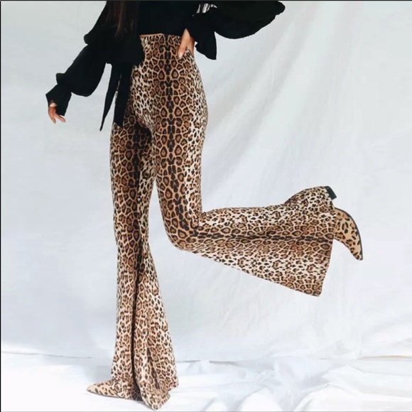 NWT Leopard Print High Waisted Flare Leg Pants - Picture 2 of 6